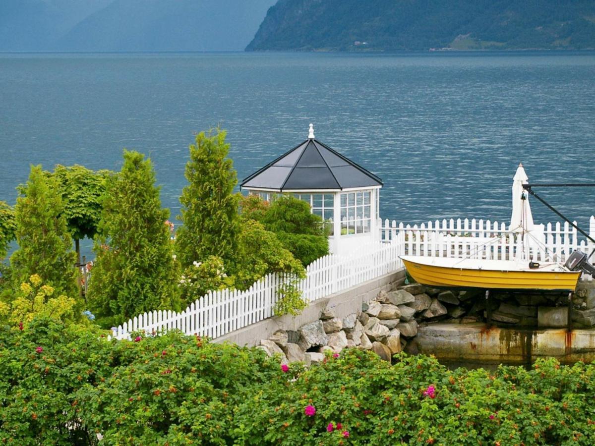 Two-Bedroom Holiday Home In Leikanger Leikanger  Extérieur photo